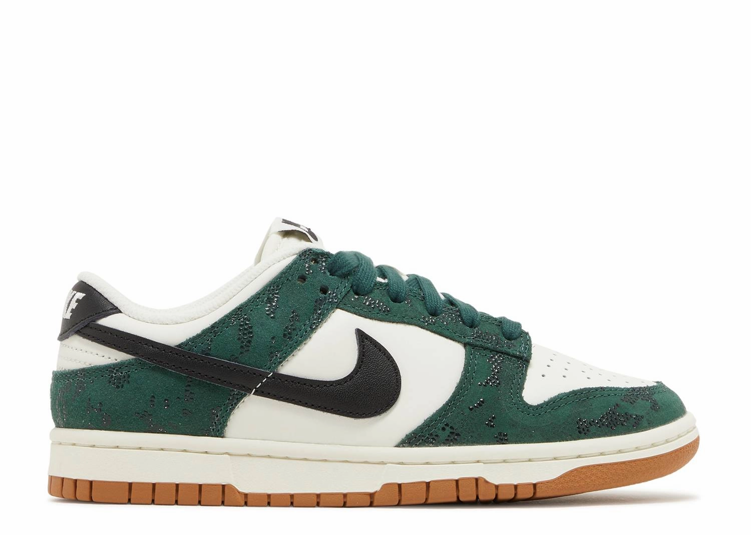 flexible - sole shoes running in school races shoes Wmns Nike Dunk Low "Green Snake" (Myrtle Beach Location)