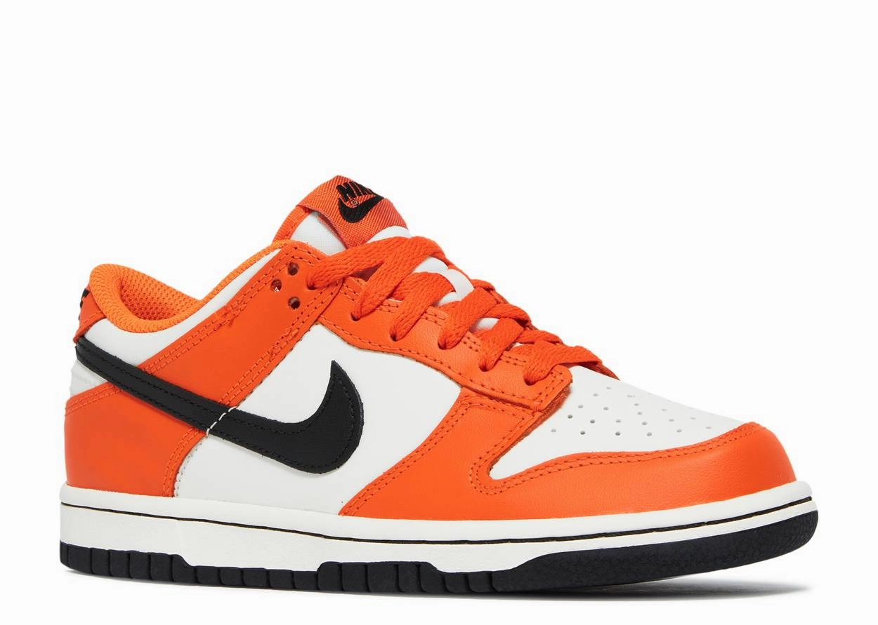 Nike Dunk Low Halloween 2022 (GS) Ergonomic shoe design running in a duathlon