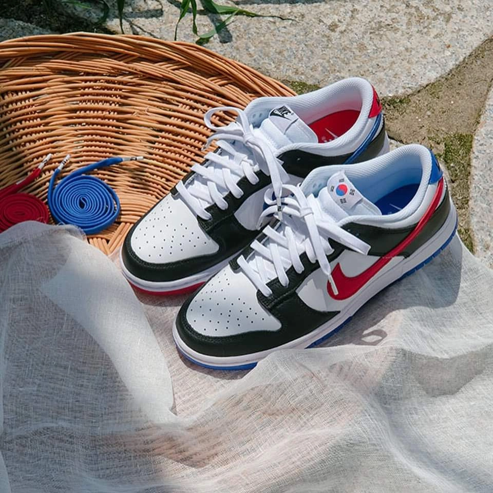 Technology-rich feature Breathable Cushion Nike Dunk Low Seoul