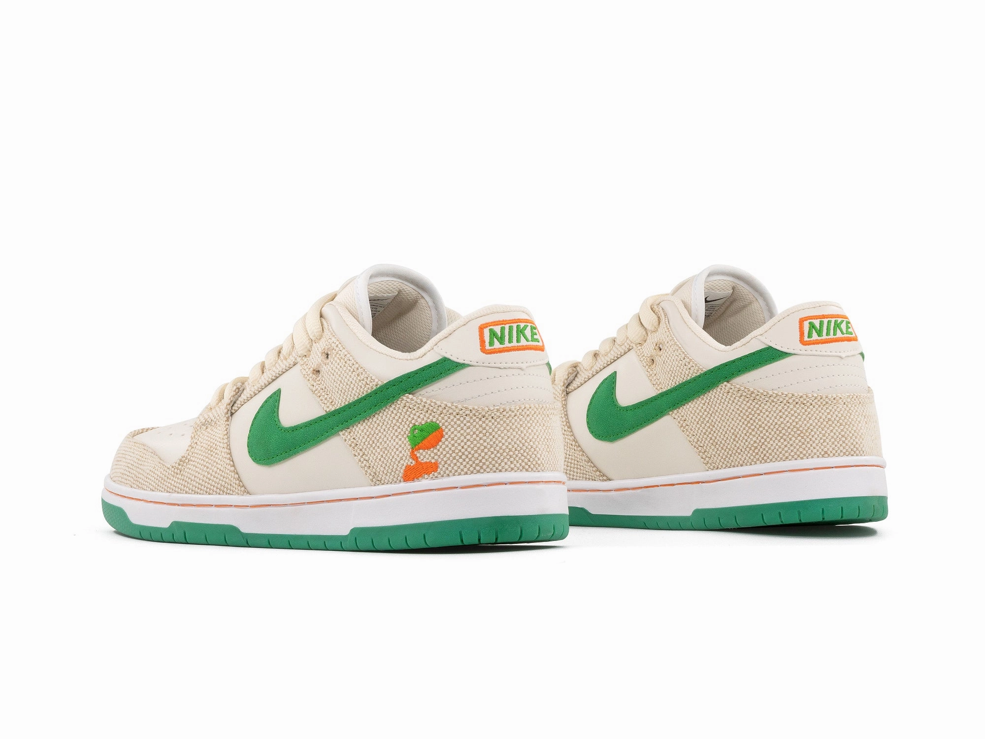 Tenis Dunk Jarritos pin - decorated running shoes