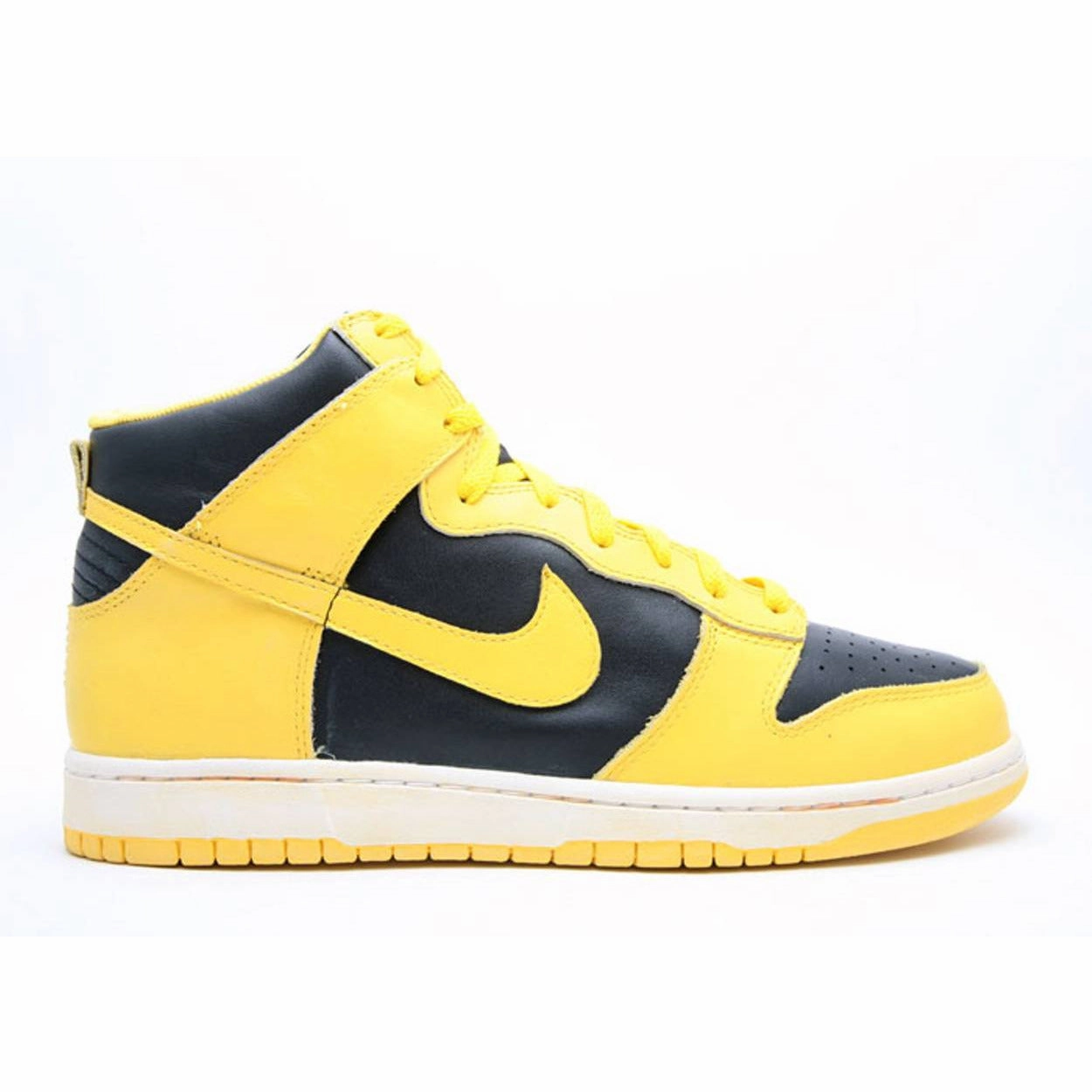 Well - Made semi - custom - fit shoes Dunk High "QK Vintage Varsity Maize" (2007)