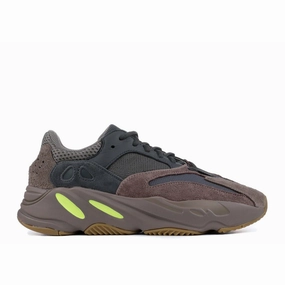 Yeezy Boost 700 "Mauve" (2019) Relax Days evening run