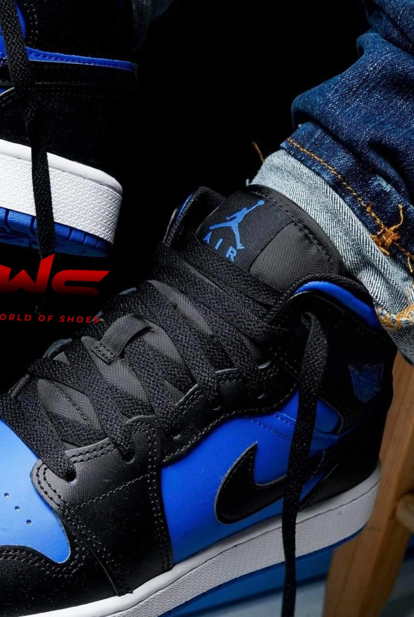 Jordan 1 Mid Black Royal Blue Stretchy sole Sports Culture