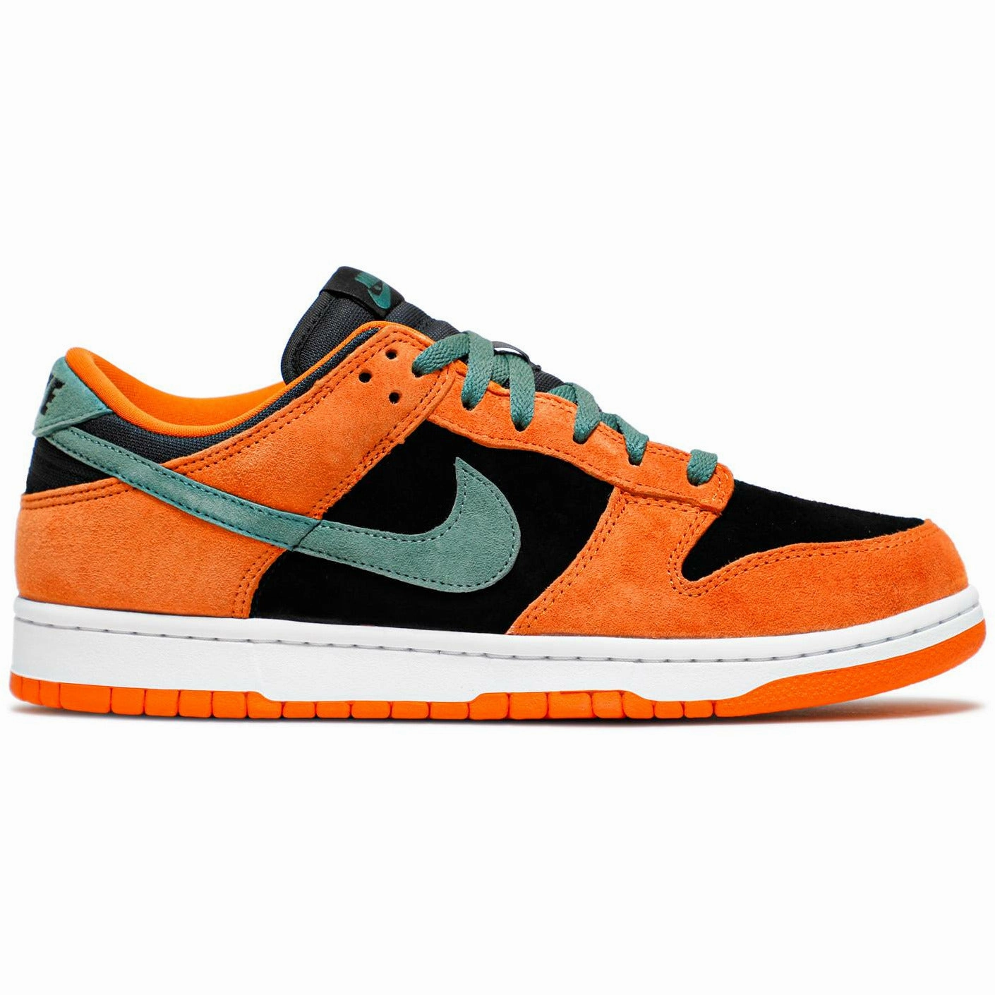 pro - team - themed running wear Costume Run Dunk Low "Ceramic" (2020)