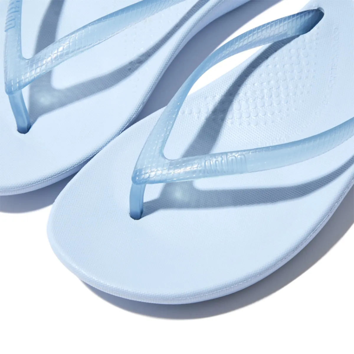 iQUSHION Transparent Flip-Flops