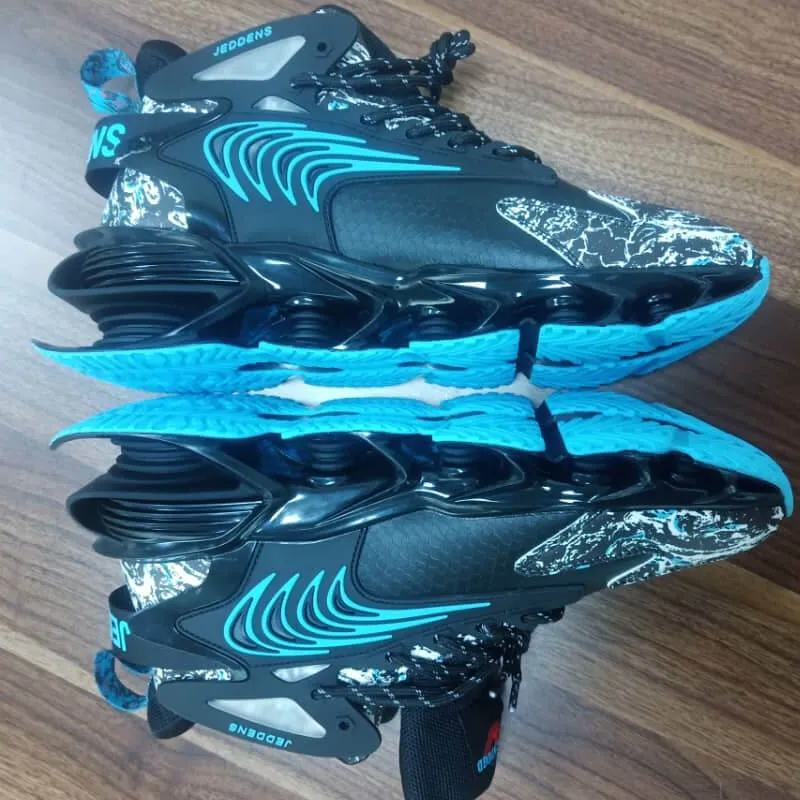 'Jeddens' love Sneakers