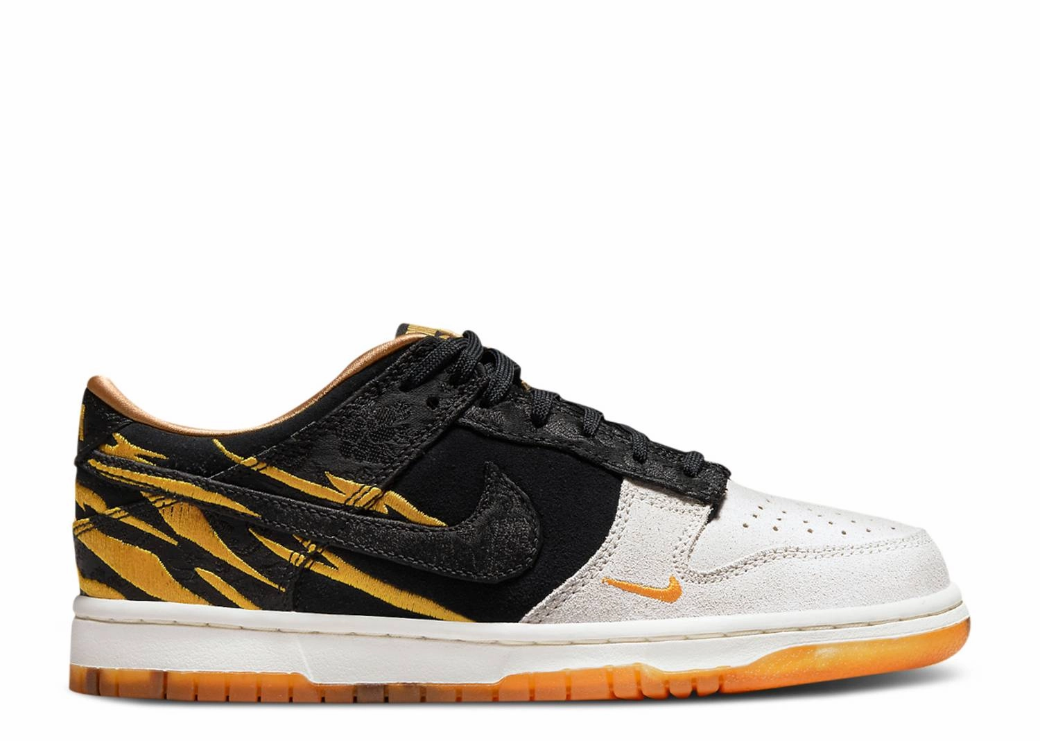 Nike Dunk Low GS "Year Of The Tiger" (Wilmington Location) bowling shoes