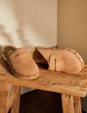 Leather Heeled Clogs-Tan