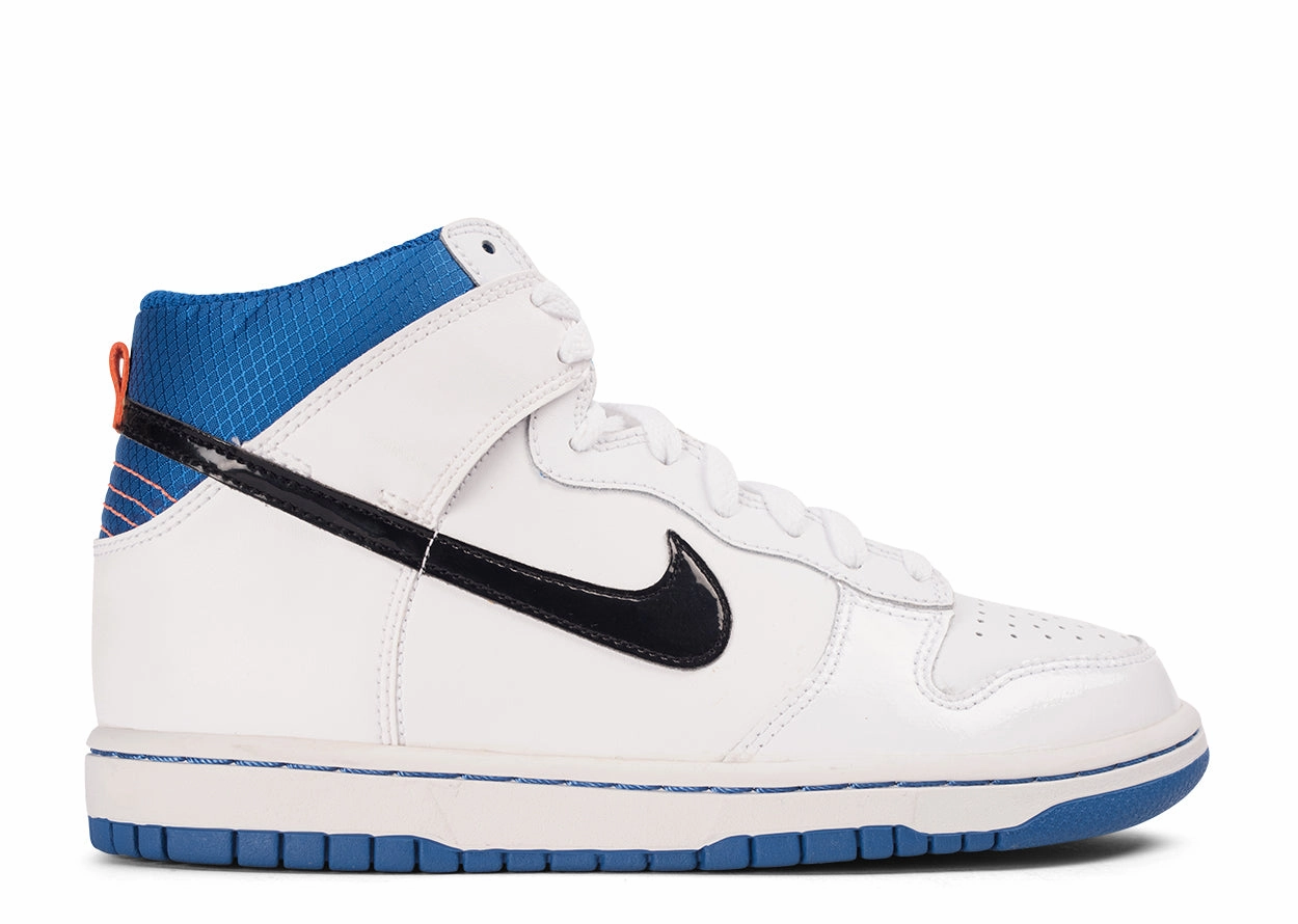 Dunk High "Dirty Blue" (GS/Juniors) (2011) running in a light rail station area shoes