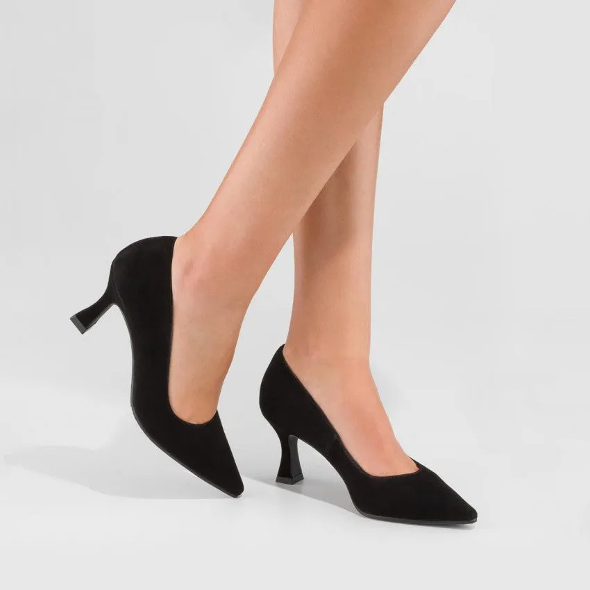 Lodi - Jona Black Suede Court with a Kitten heel*