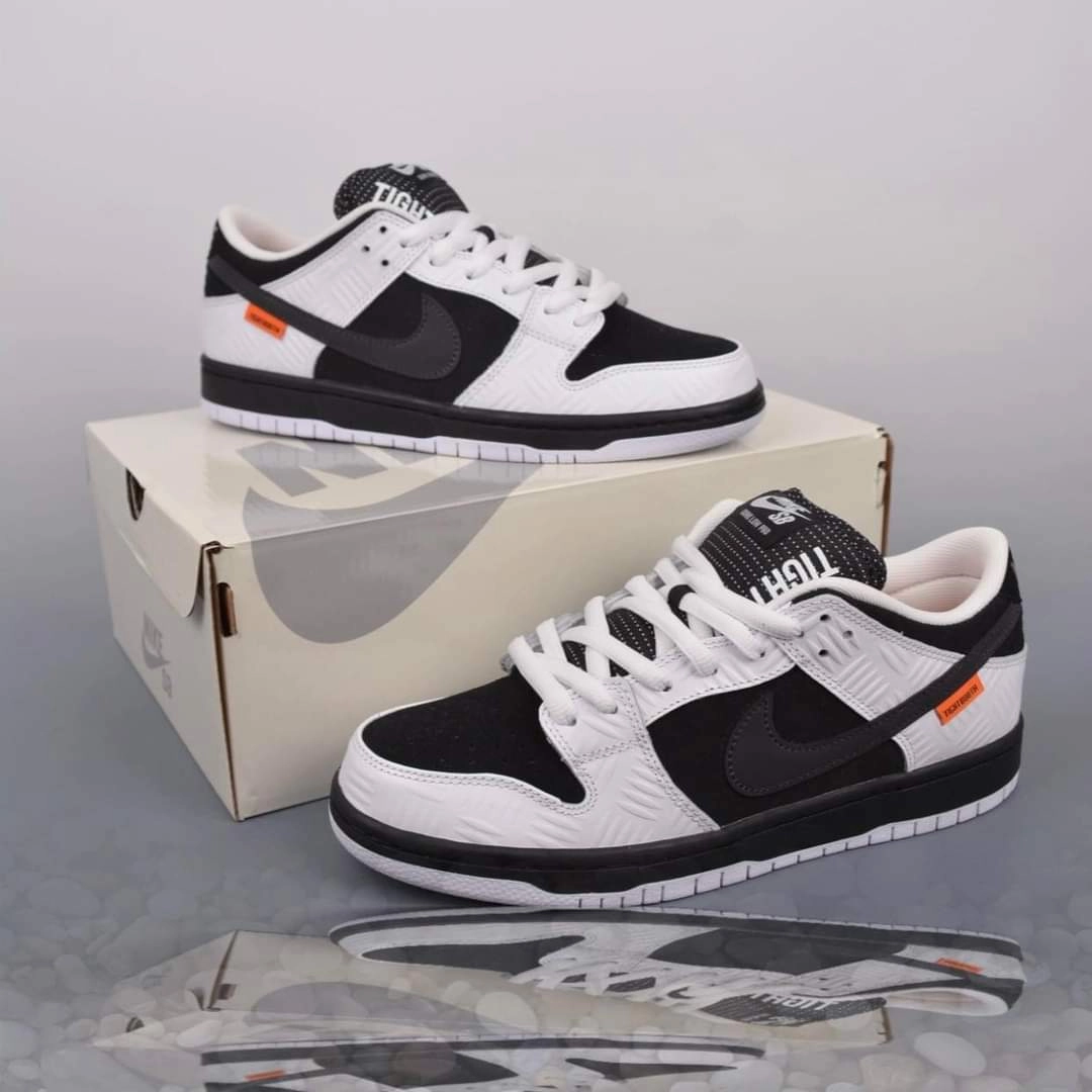 Nike SB Dunk Low TIGHTBOOTH basketball - court running shoes