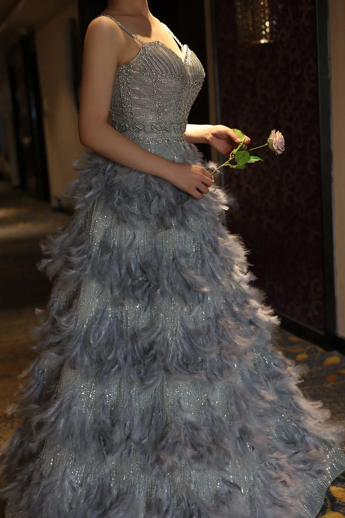 Luxury Silver Gray Feathers Evening Dress SS530