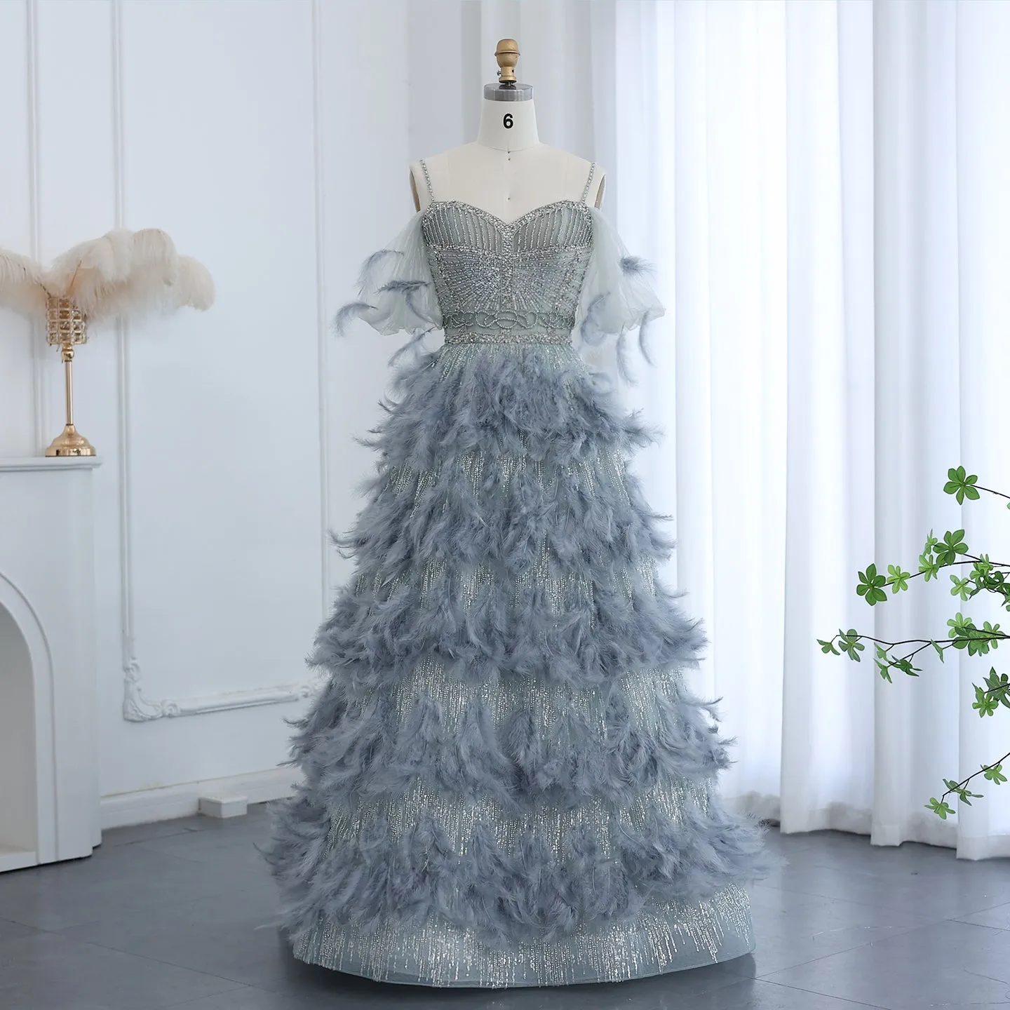 Luxury Silver Gray Feathers Evening Dress SS530