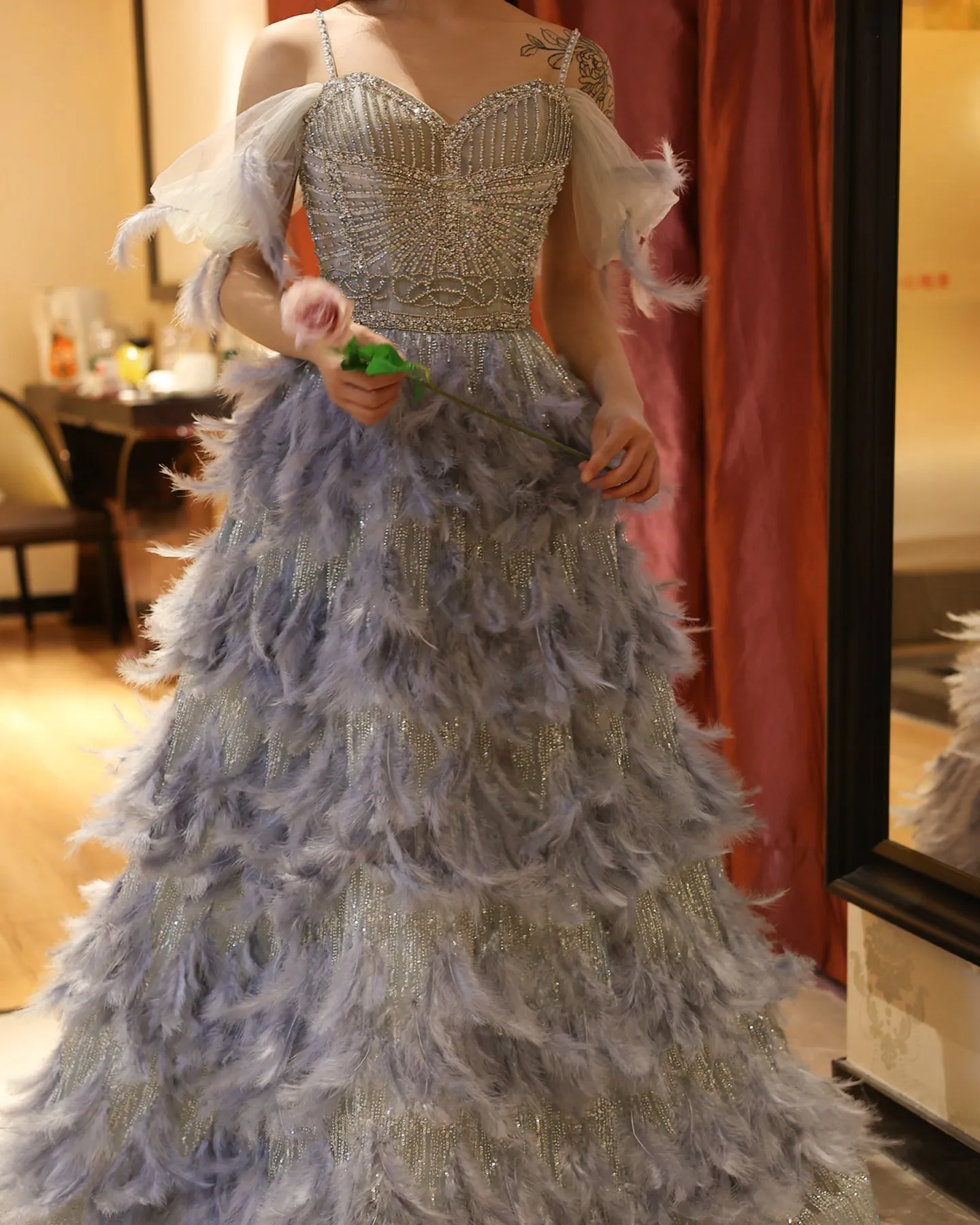 Luxury Silver Gray Feathers Evening Dress SS530