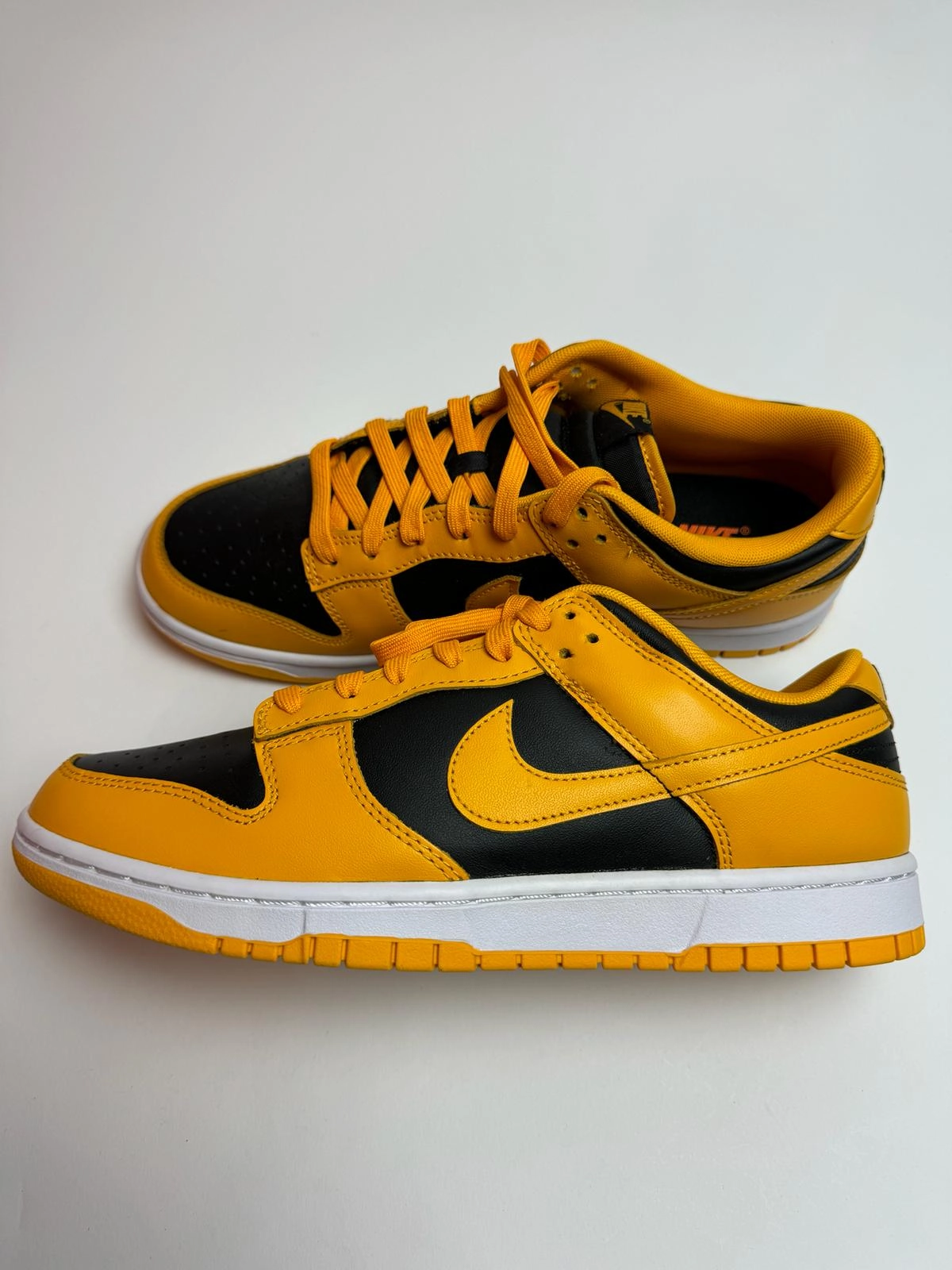 running for a way to stay healthy Nike Dunk Low "Championship Goldenrod (2021)"