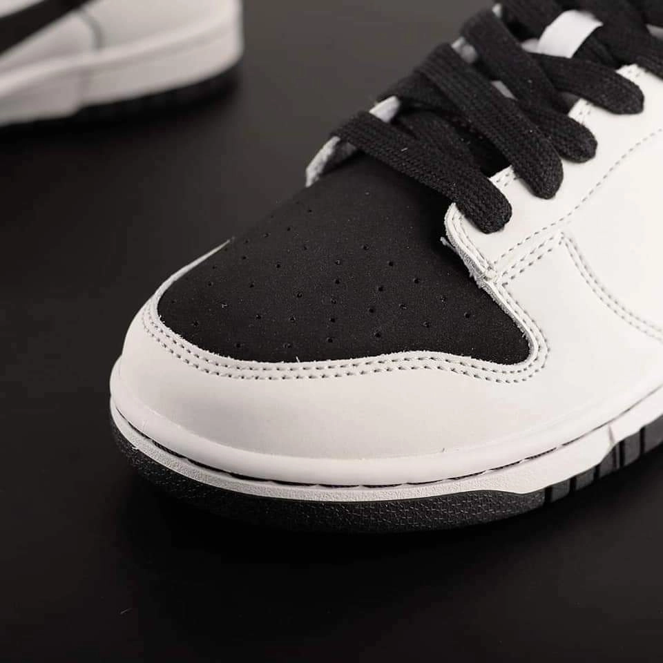 wide - toe shoes Nike Dunk Low "AE86" Concept