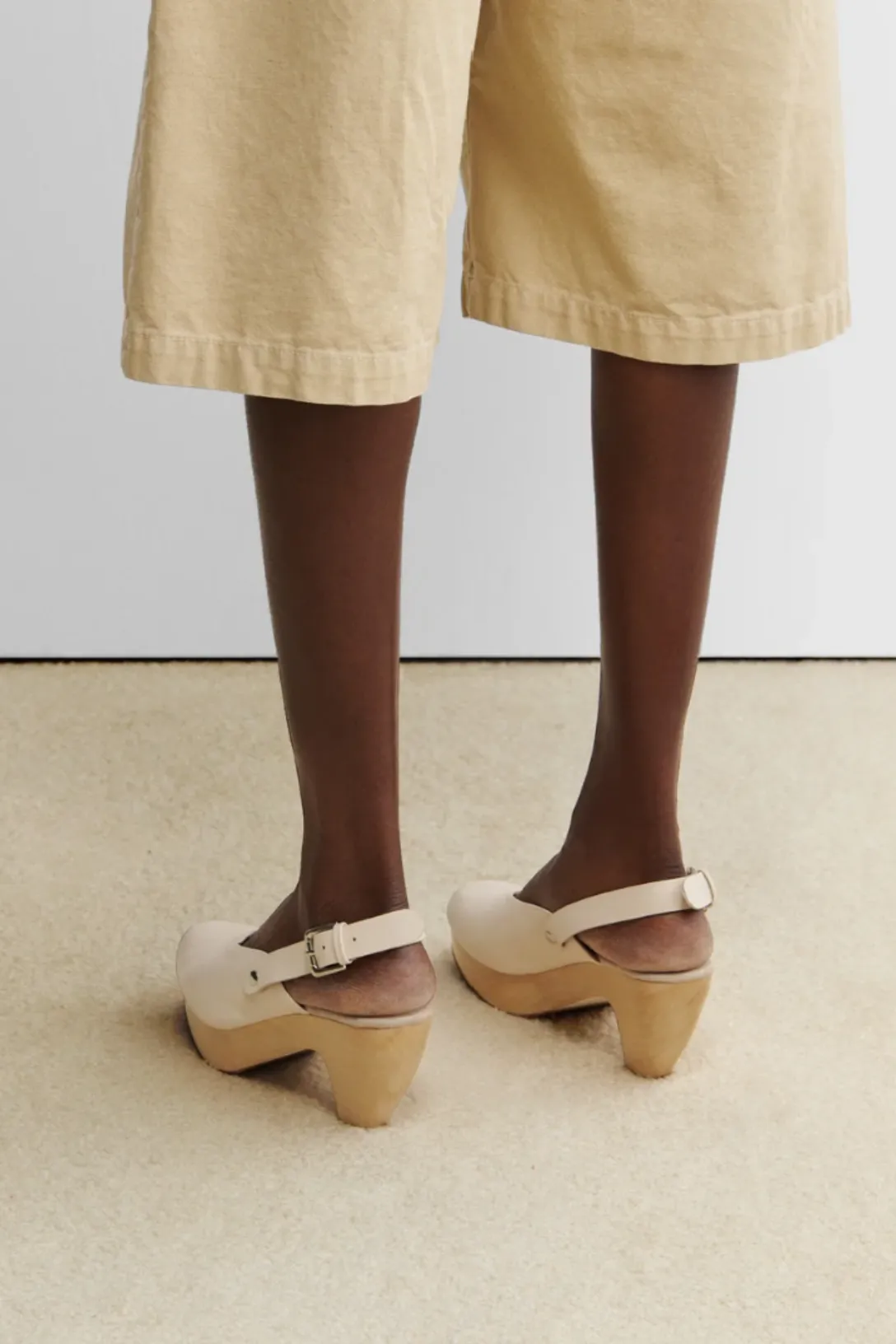 Myst Clog | Champagne