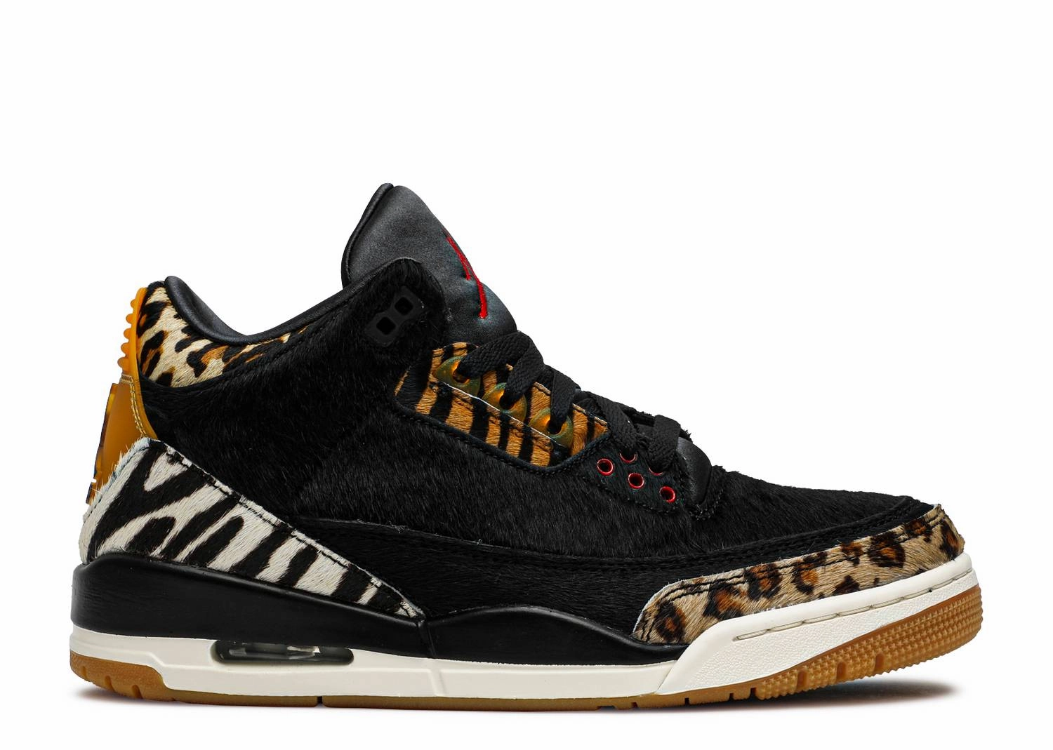 Air Jordan 3 Retro SE "Animal Instinct" (Myrtle Beach Location) arctic - themed running option