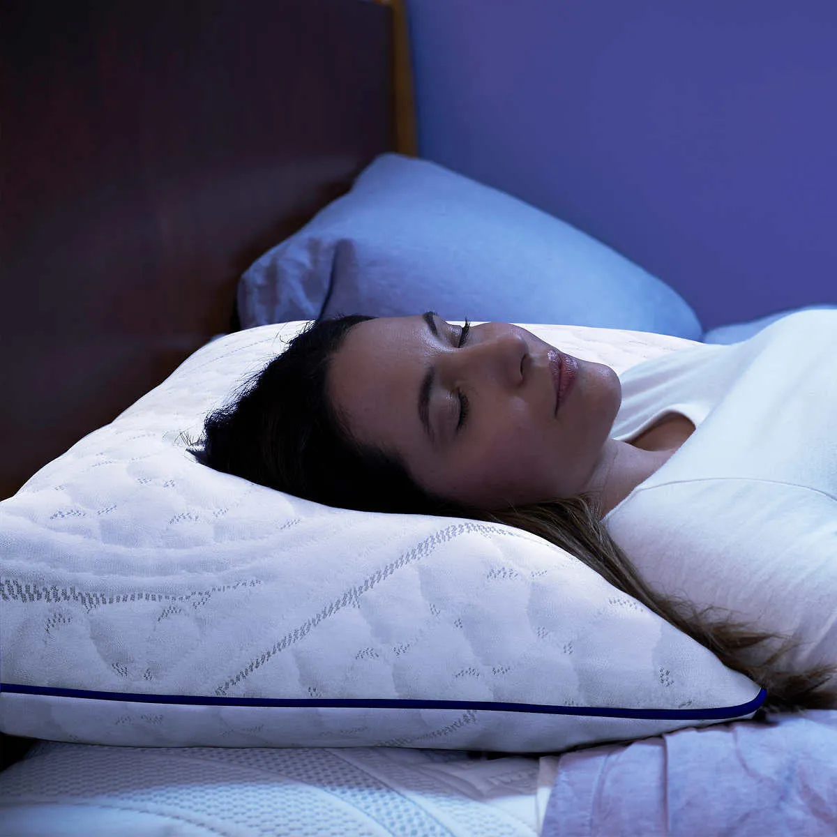 Novaform ComfortGrande Plus Gel Memory Foam Pillow