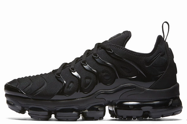 Nike Air Vapormax Plus 'Triple Black' running in a gulf area shoes advanced - technology