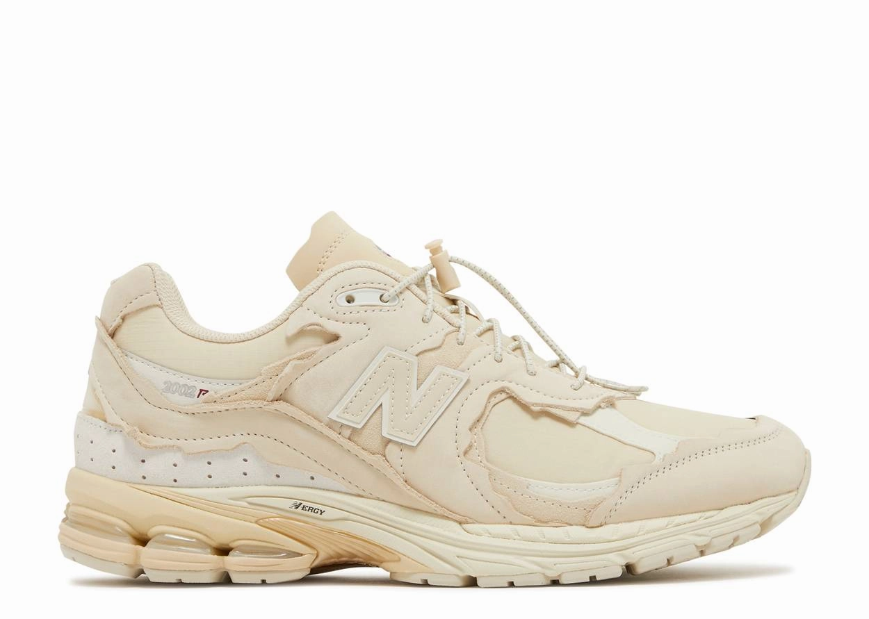 Slim Design New Balance 2002R Protection Pack Sandstone