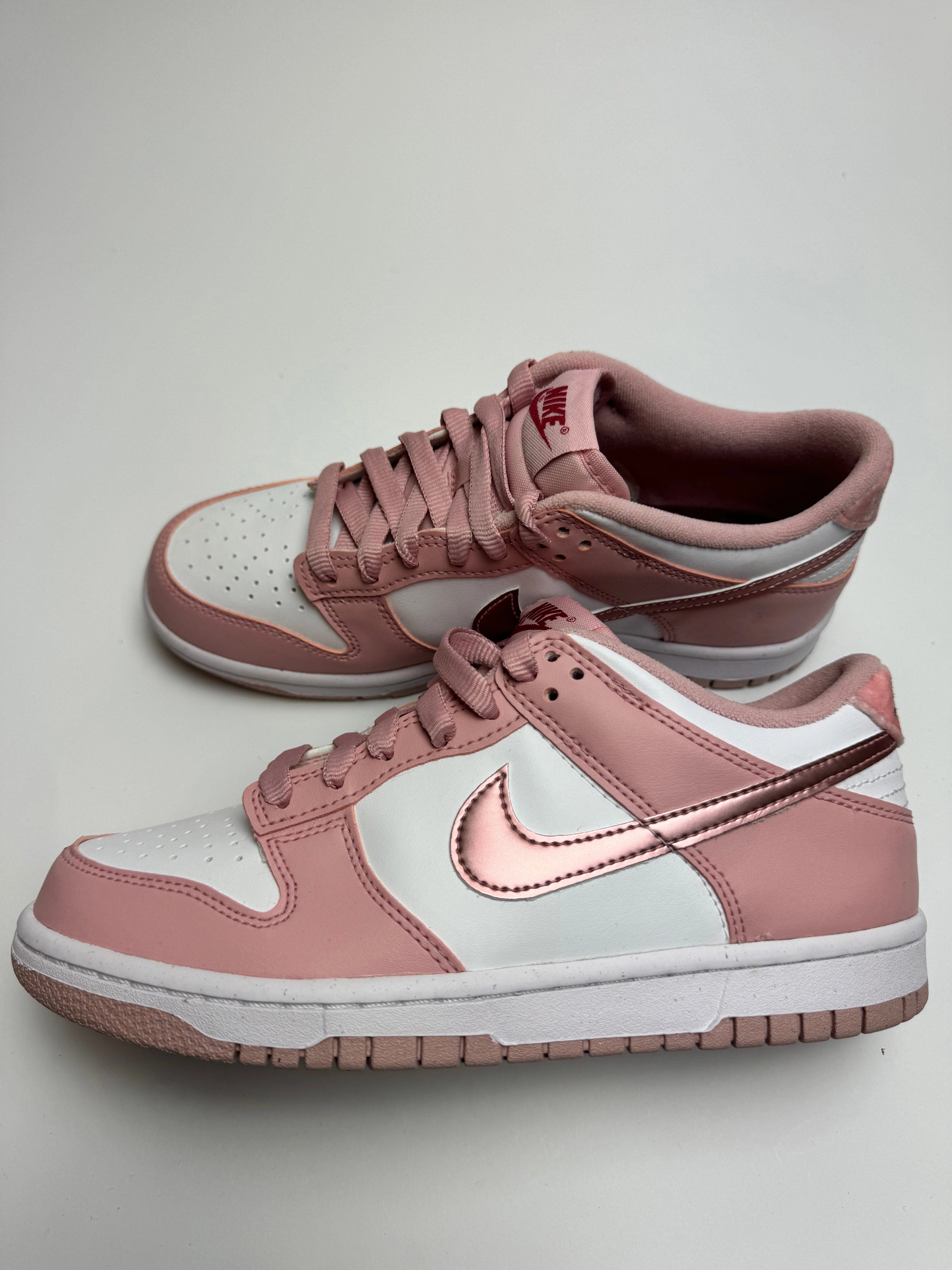 stadium Nike Dunk Low "Pink Velvet"