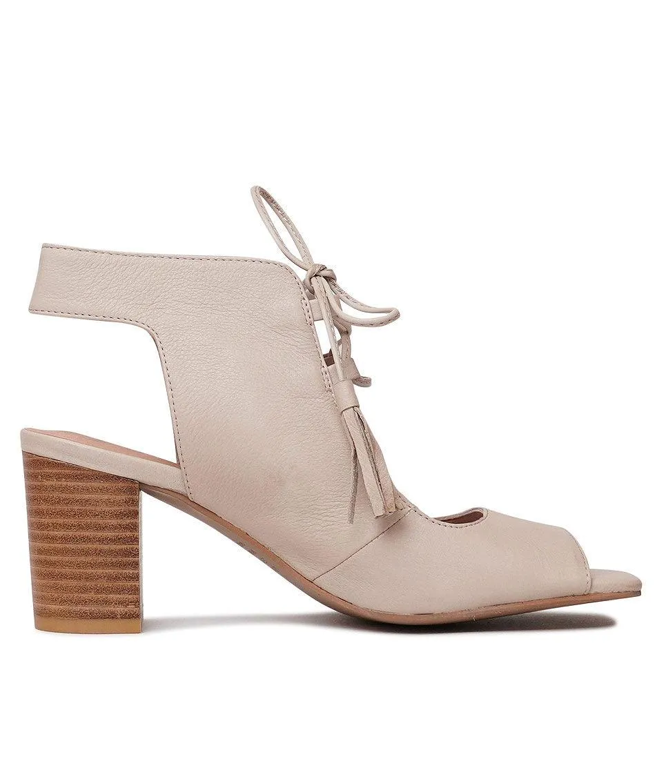 Phenix Cafe Leather Heels