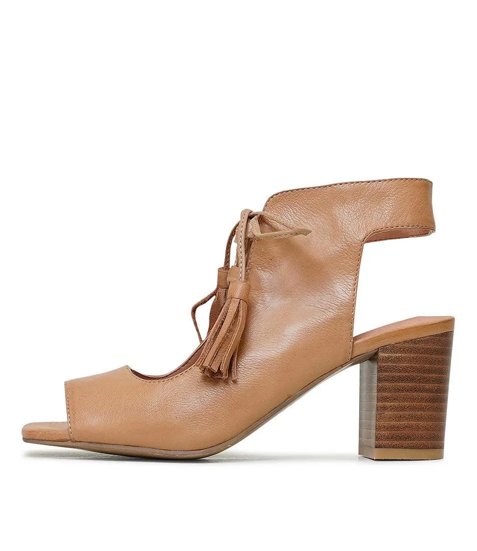Phenix Dark Tan Leather Heels