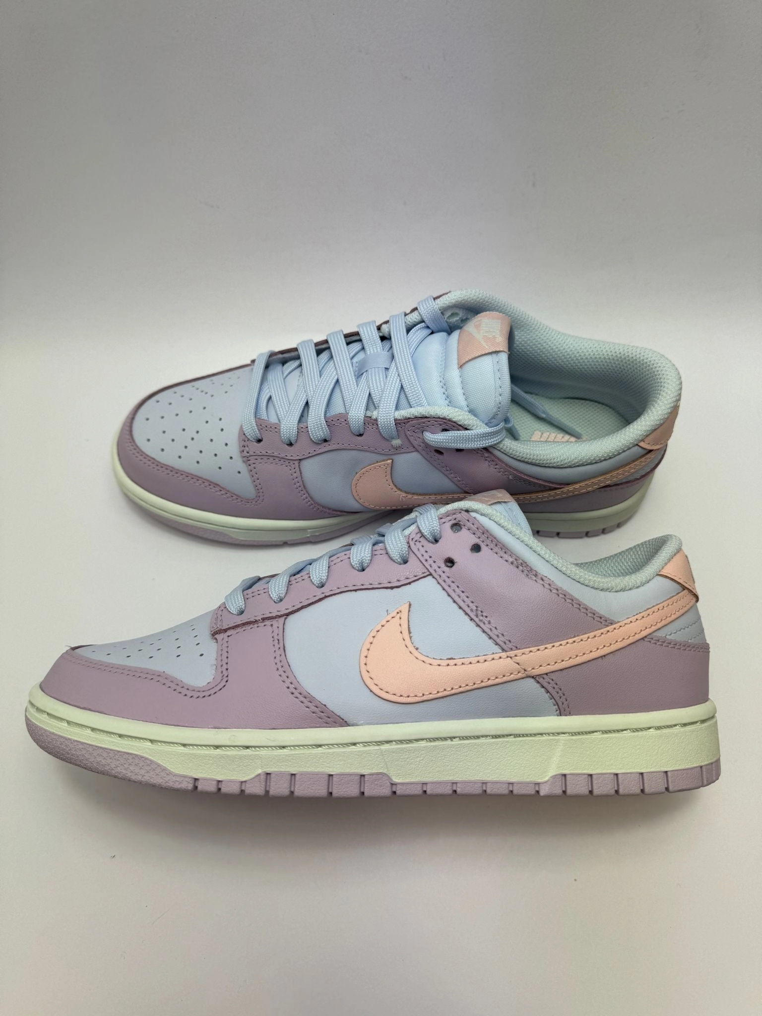 Leather Quality Slip - resistant Nike Dunk Low "Easter"
