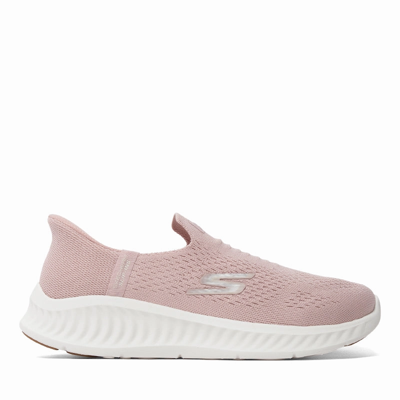 GO WALK NOW ANAHI fall - specific shoes Daily Routine