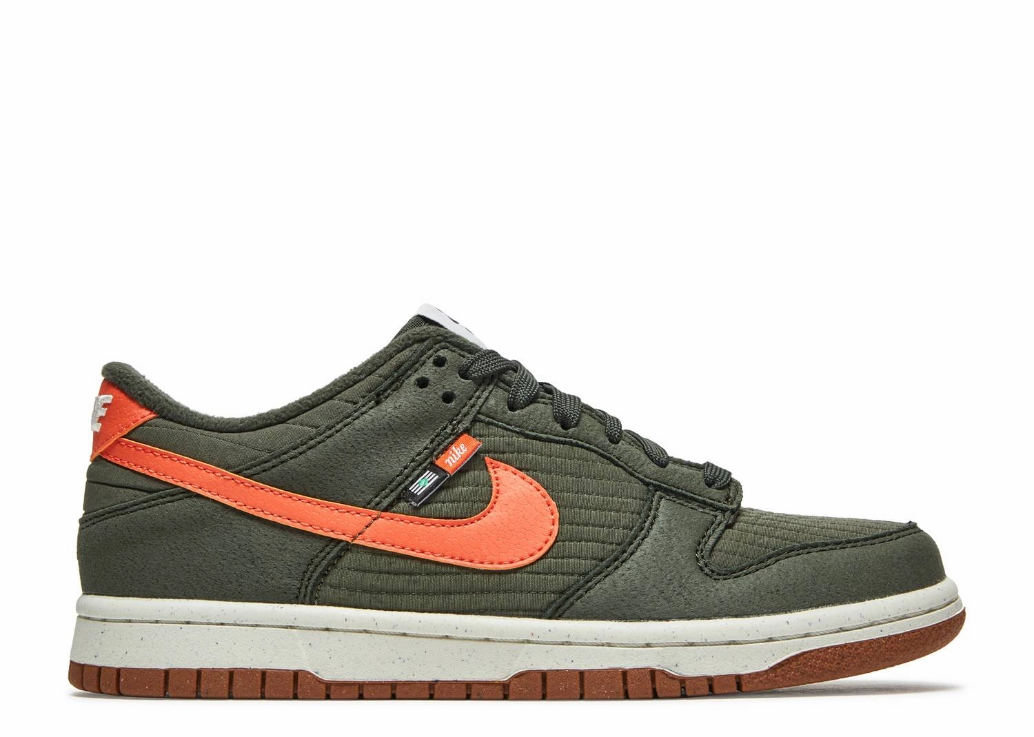 Nike Dunk Low SE GS "Toasty Sequoia" (Wilmington Location) 5K running in the night shoes