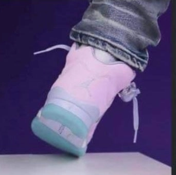 Smart Look Air Jordan 5 Retro Easter (2022)