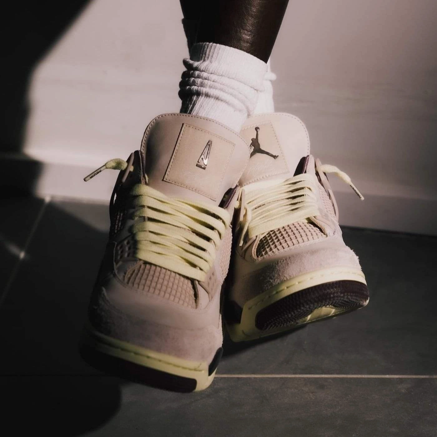 Jordan 4 Retro OG SP A Ma Mani??re While You Were Sleeping Shock - absorbing foam Smooth interior