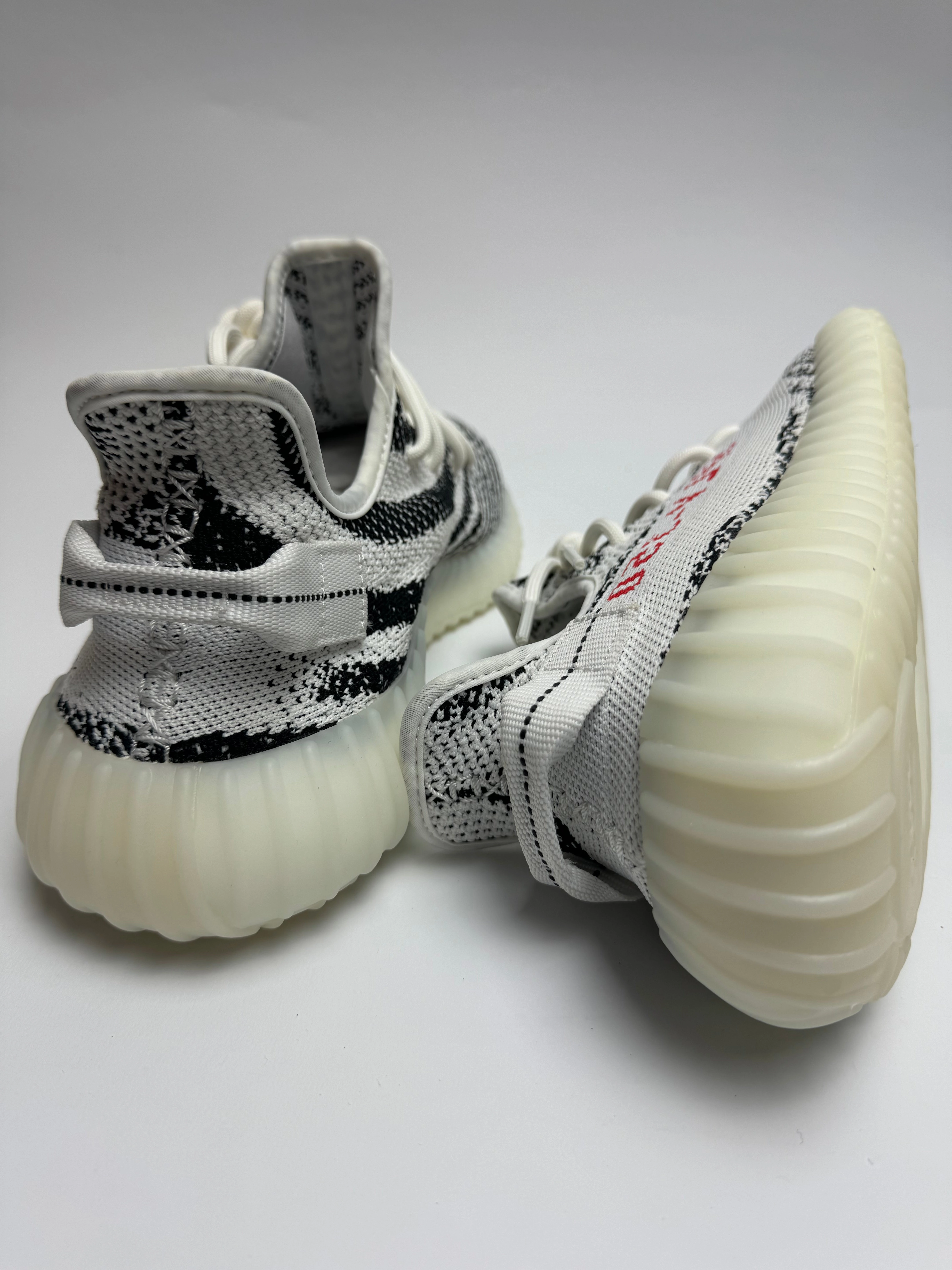 Cloud Step Yeezy Boost 350 V2 "Zebra"