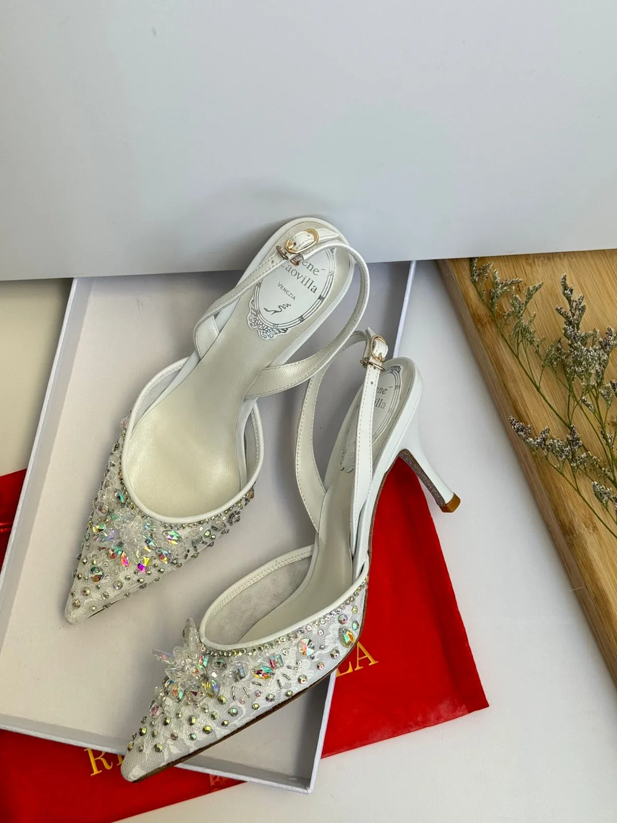 RENE CAOVILLA VENEZIA CINDERELLA WHITE SLINGBACK PUMPS WITH CRYSTAL