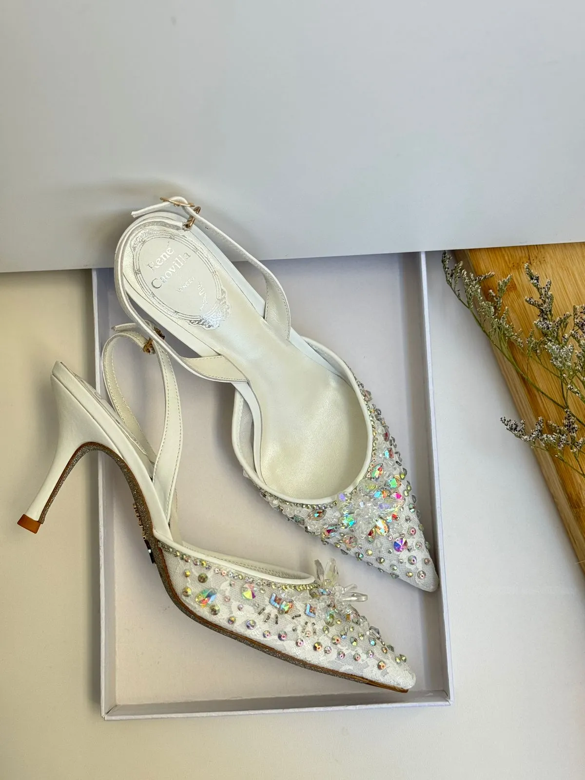 RENE CAOVILLA VENEZIA CINDERELLA WHITE SLINGBACK PUMPS WITH CRYSTAL