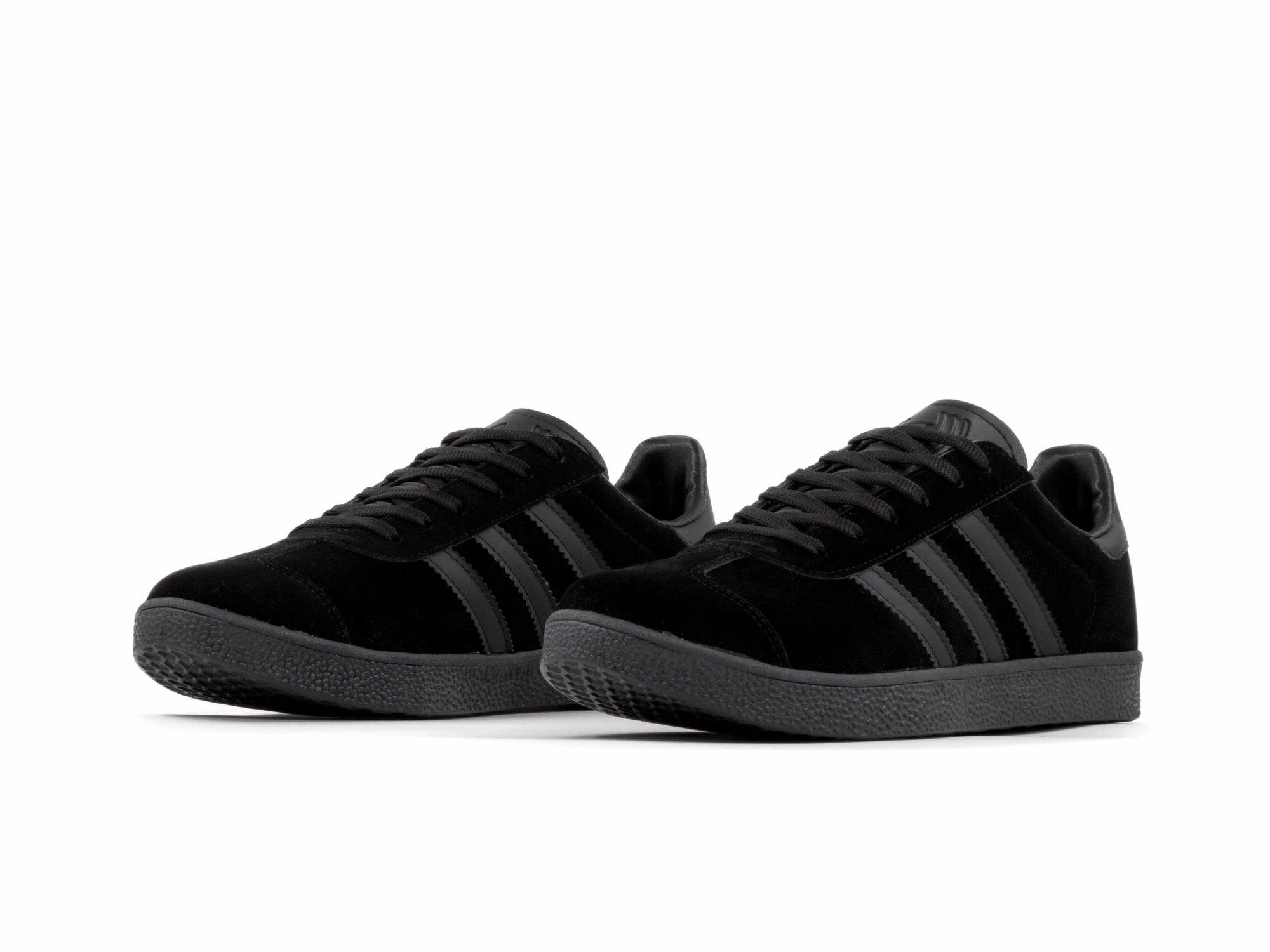 Cold Proof Tenis Gazelle Negro Total Gamuza