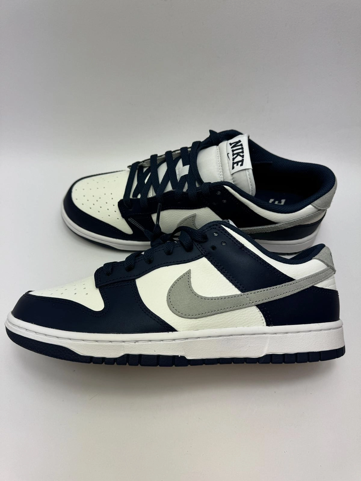 textured shoes anti - fatigue sole Nike Dunk Low "Summit White Midnight Navy"