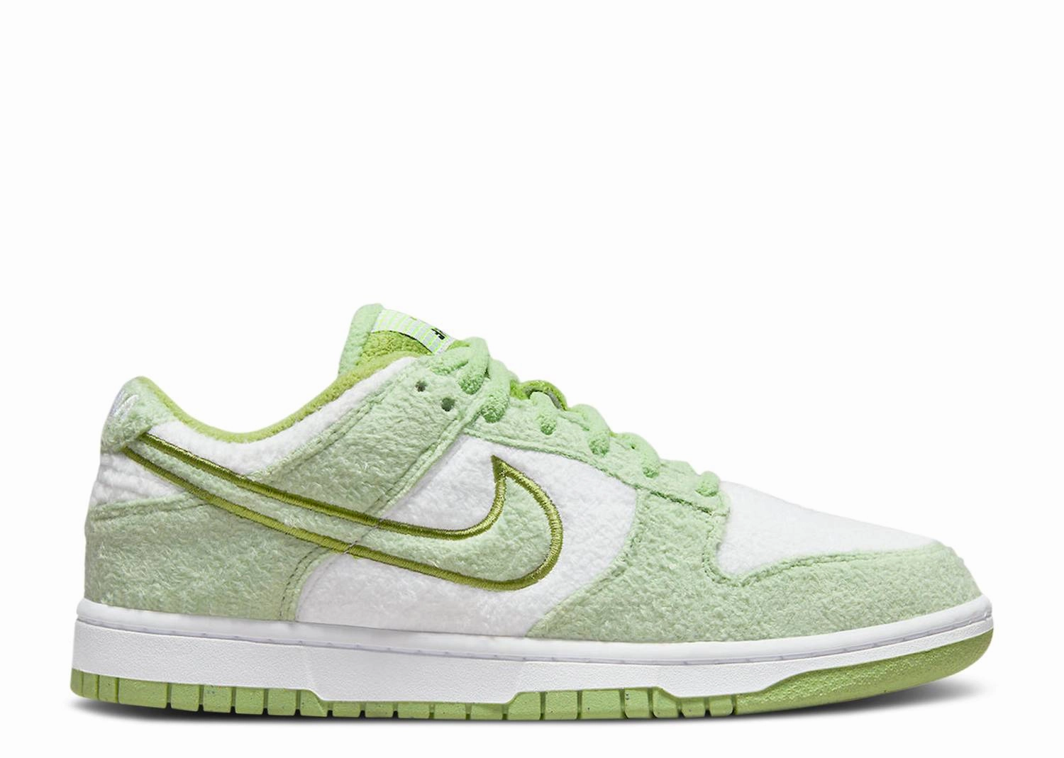 Wmns Nike Dunk Low "Fleece Honeydew" (Myrtle Beach Location) quiet - operation shoes