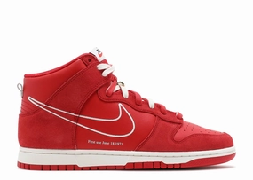 Nike Dunk High SE "First Use University Red" (Wilmington Location) strength training shoes