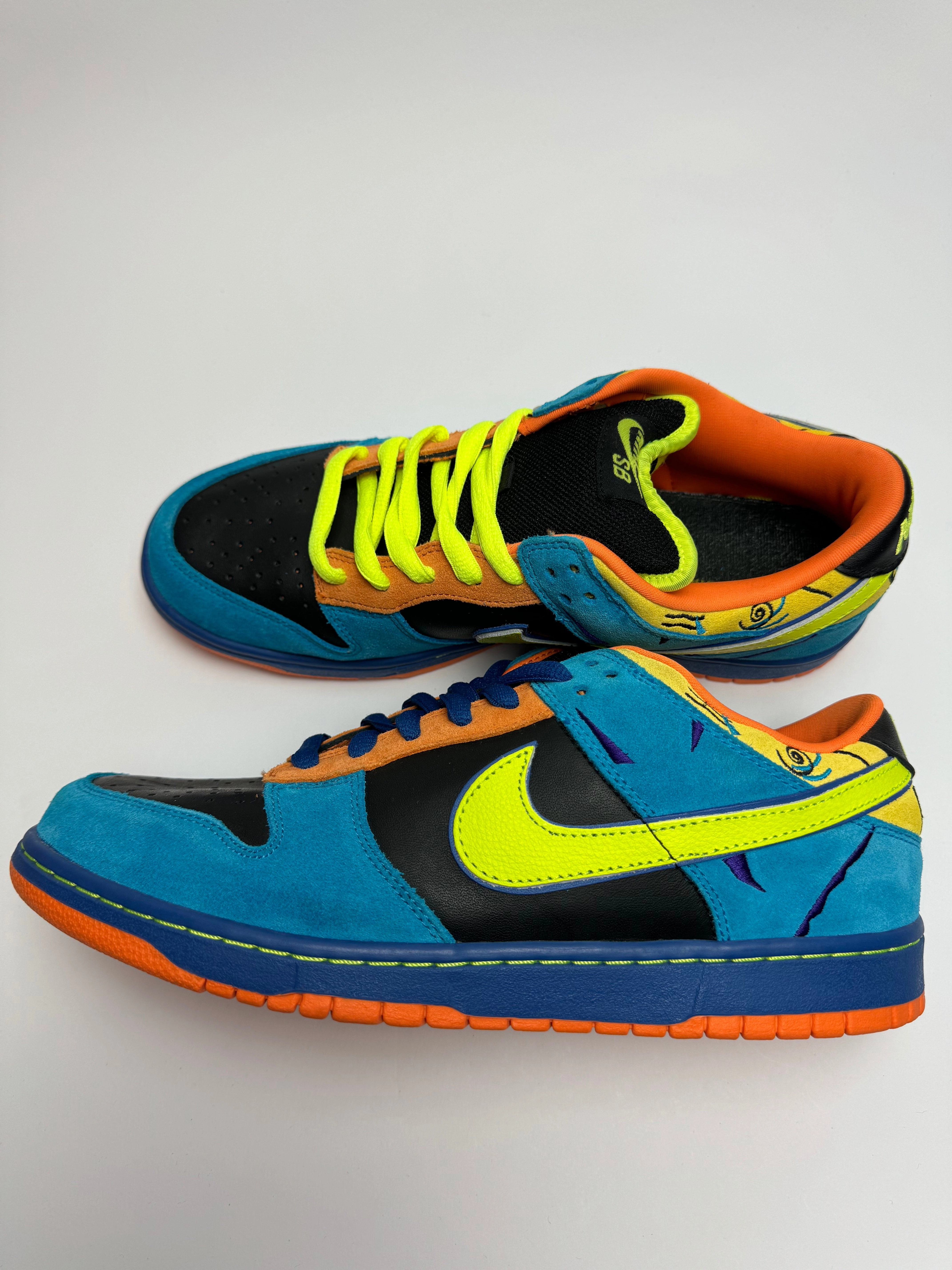 Nike SB Dunk Low 'Skate or Die' Comfort Lock Arch contour