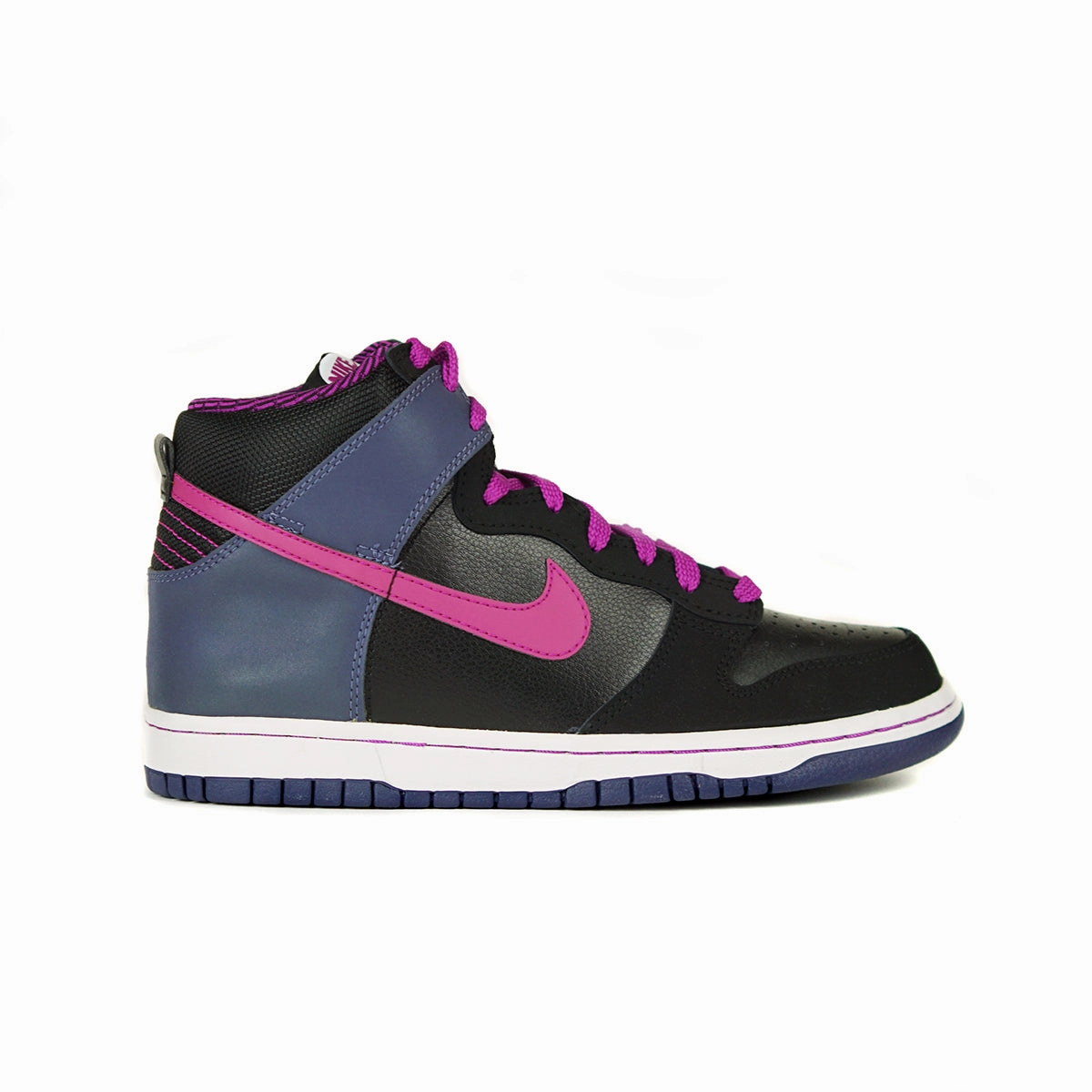 Dunk High "Black Grape" (Reflective) (GS / Juniors) (2011) running in a dam area shoes