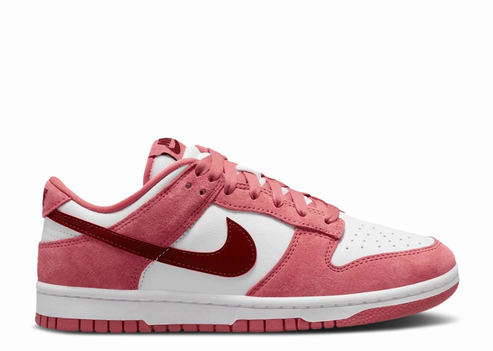 Wmns Nike Dunk Low "Valentine's Day 2024" (Wilmington Location) shock - absorbing insole shoes weight - training running shoes