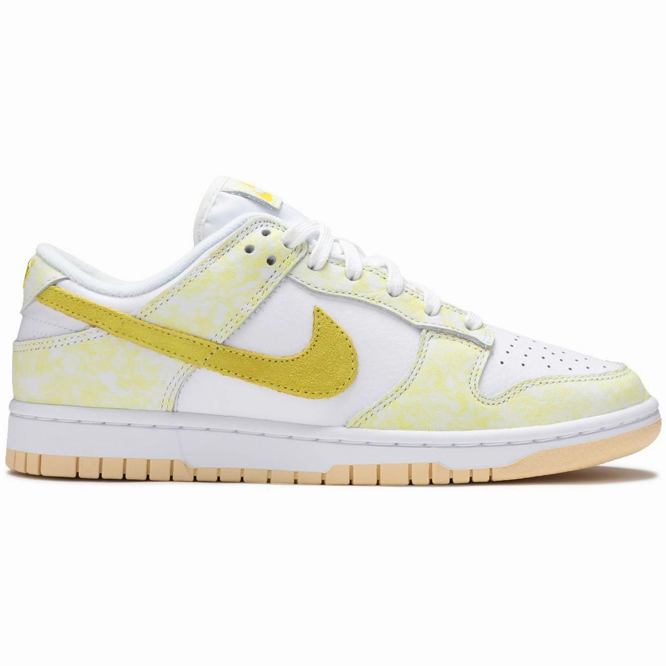 blue shoes mountain trails Dunk Low "Yellow Strike" (Wmns) (2021)