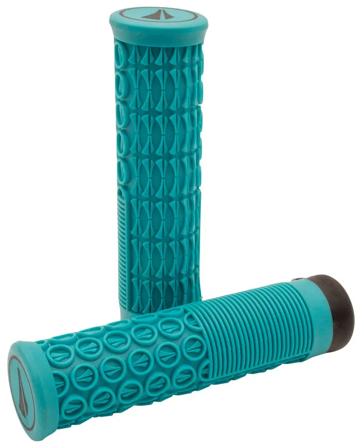 SDG Thrice Grip
