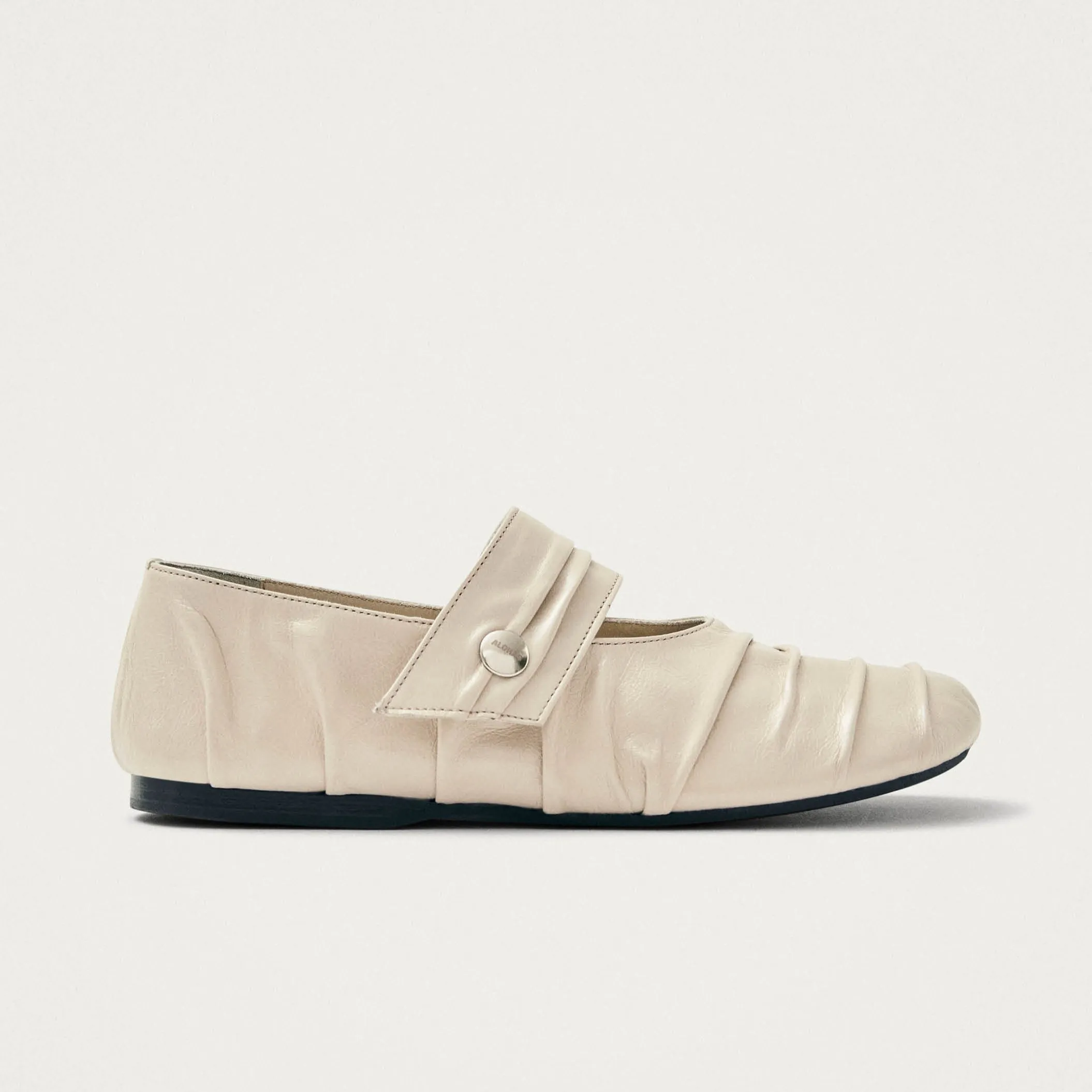 Shay Cream Leather Ballet Flats