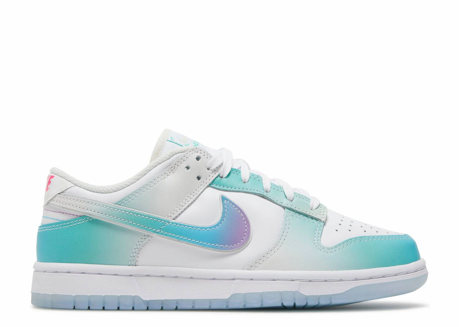 Wmns Nike Dunk Low "Unlock Your Space" (Wilmington Location) reflective running option