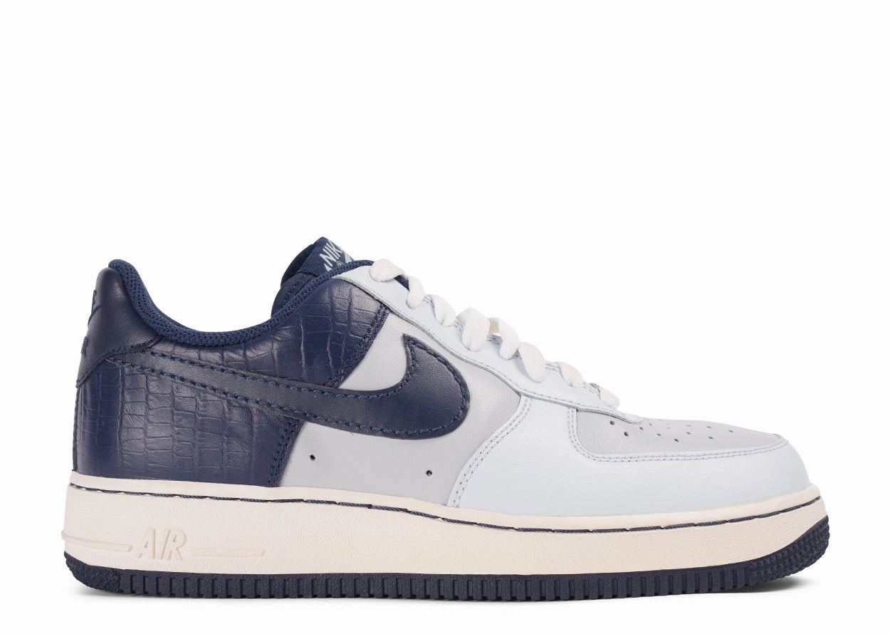 Air Force 1 07 "Mist Blue" (Wmns) Foam Comfort Sneaker Auctions