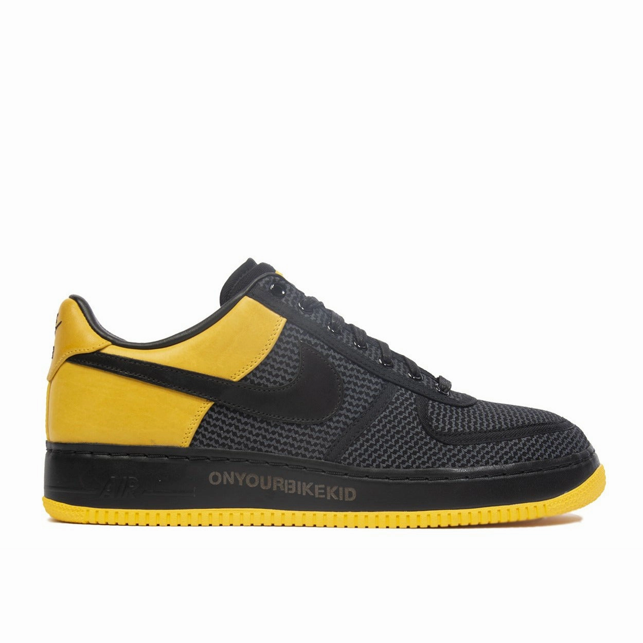 Undefeated x Livestrong x Air Force 1 Low Supreme ??Livestrong?? (2009) Smooth Internal Seams