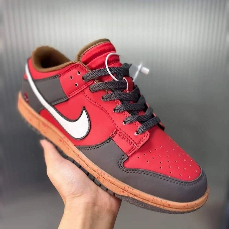 waterproof strength - training running shoes Nike dunk low  DEADPOOL CUSTOME